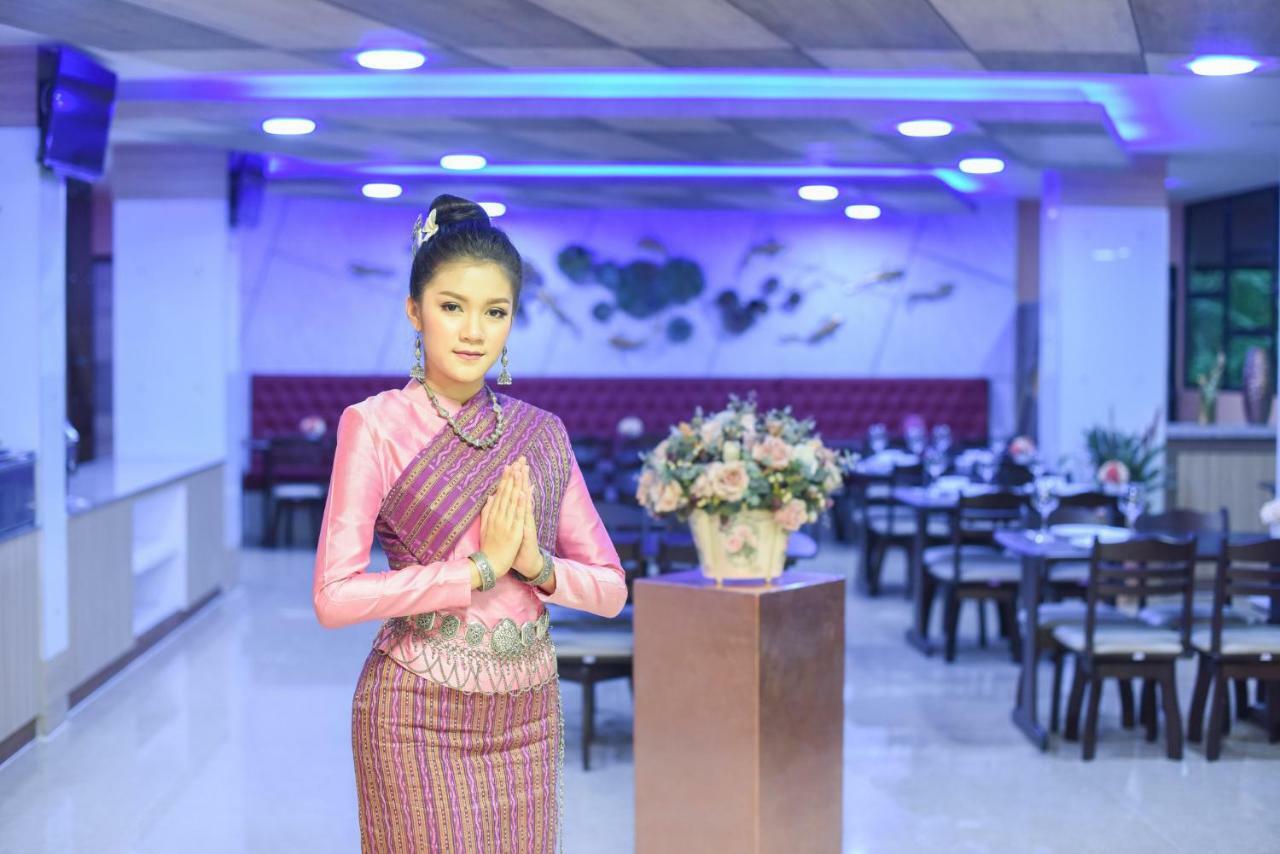 Wish Hotel Ubon Ubon Ratchathani Exteriör bild